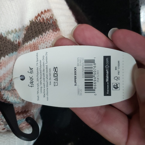 2X HOST PICK. NWT Secret Treasures Kitty Slipper Socks - Picture 3 of 4